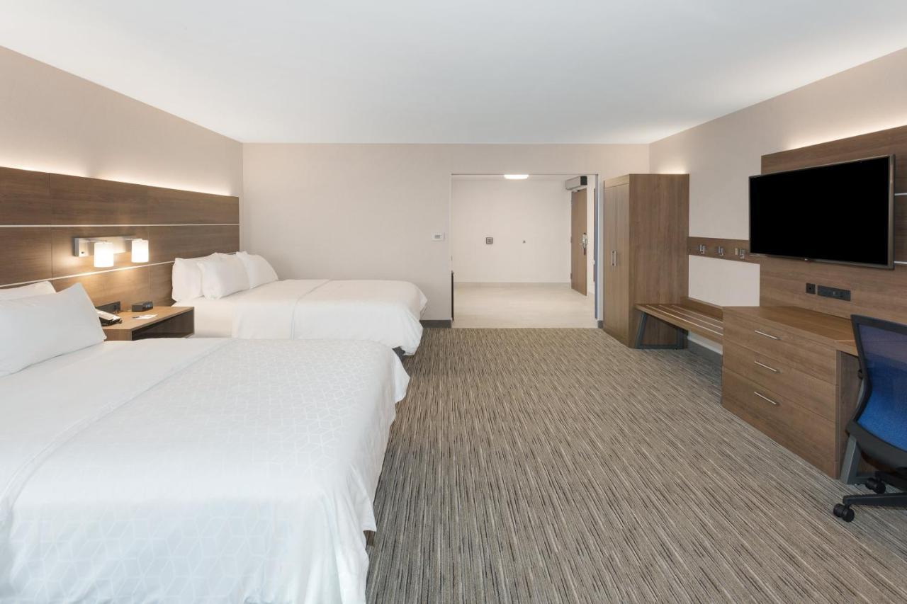 Holiday Inn Express Hotel & Suites Ottawa Airport By Ihg מראה חיצוני תמונה
