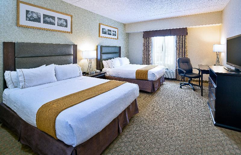 Holiday Inn Express Hotel & Suites Ottawa Airport By Ihg מראה חיצוני תמונה